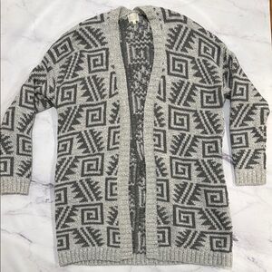Gray Geometric Patterned Cardigan